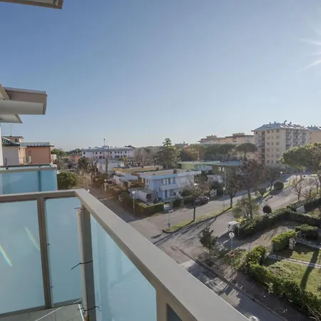 Flat In Building With Lift 200m From The Sea Apartment Bibione